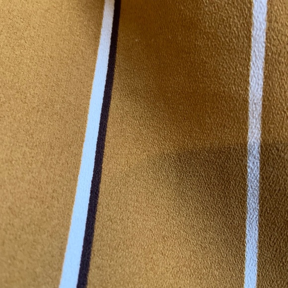 Cropped yellow trouser - Picture 2 of 4